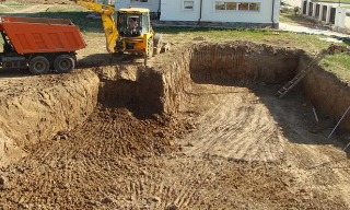 Рытье котлованов под фундамент в Сызрани – цена от 2538 руб. за м3 | 2Землекопа-Сзр